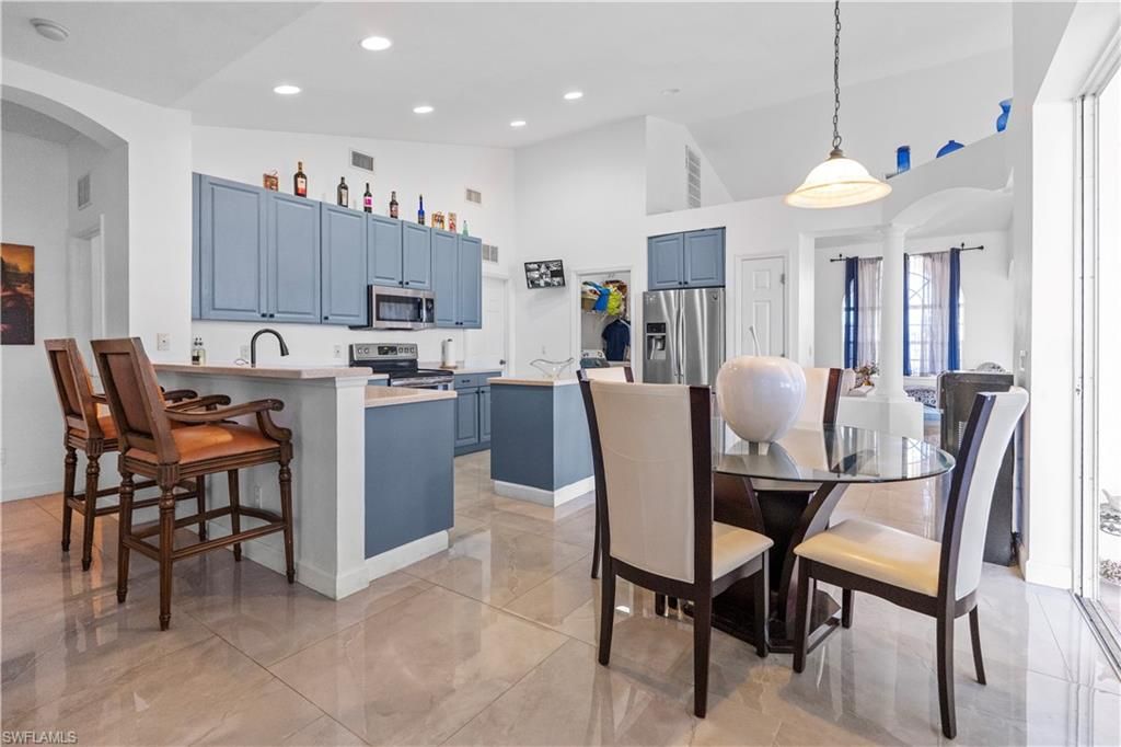 Image 9 of property listing at 2025 NW 7th TER, Cape Coral, FL 33993