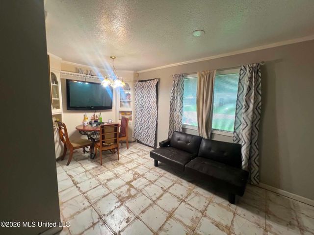 1109 Wooddell Drive, Jackson, MS 39212
