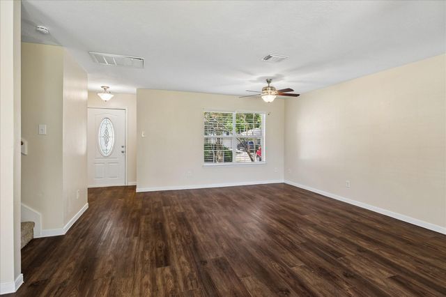 21914 Willow Downs Drive, Tomball, TX 77375