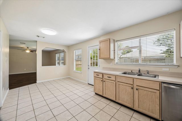 21914 Willow Downs Drive, Tomball, TX 77375