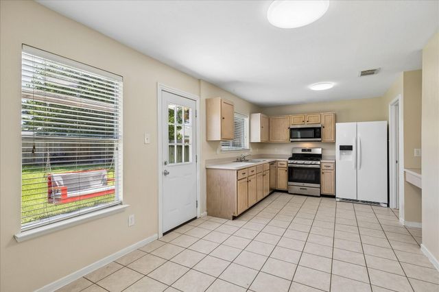 21914 Willow Downs Drive, Tomball, TX 77375