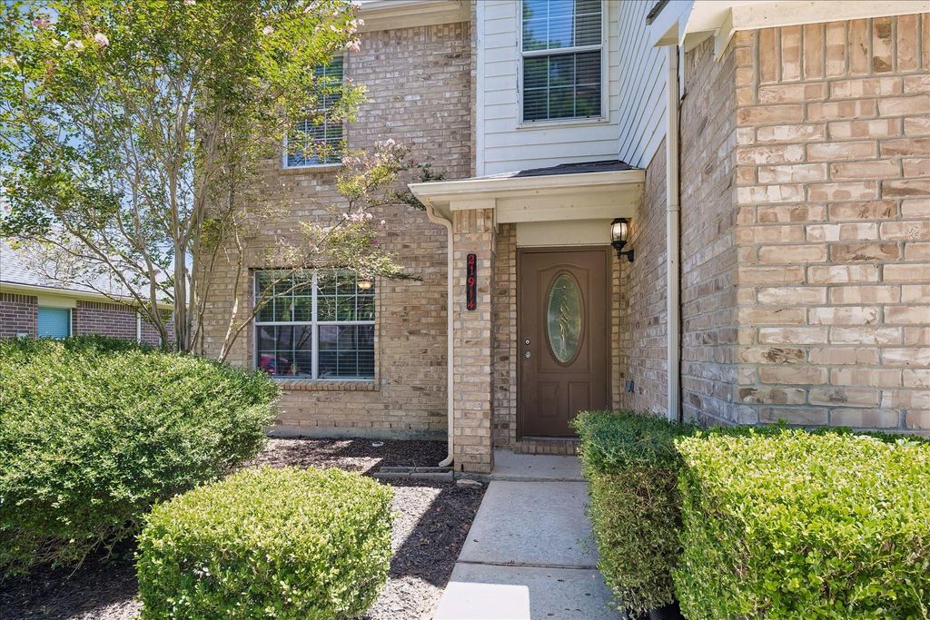 21914 Willow Downs Drive, Tomball, TX 77375