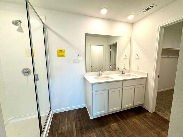 346 Gladiola LOOP, Kyle, TX 78640