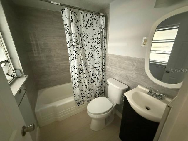 1220 12TH AVENUE W, Palmetto, FL 34221