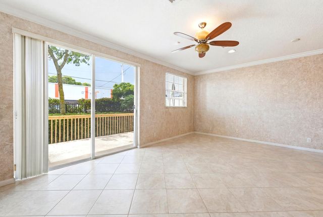 556 Marbella Circle, North Palm Beach, FL 33403