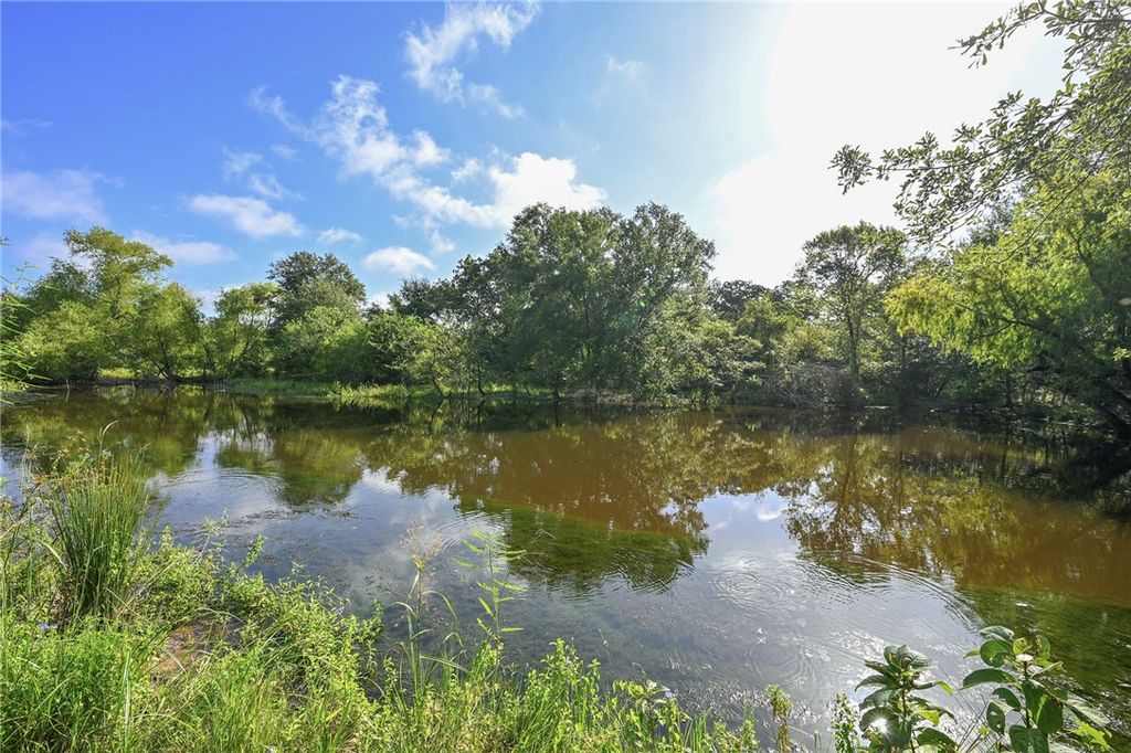 8692 Treebrook Lane, Bryan, TX 77808 — exterior
