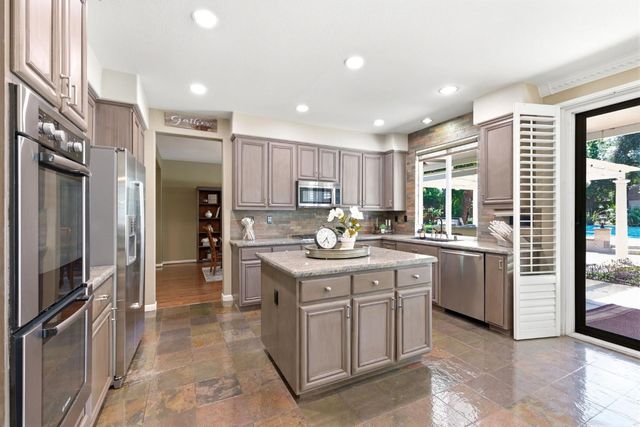 590 Havenwood Ct, Tracy, CA 95377