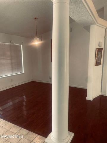 8648 N Loop Boulevard, California City, CA 93505