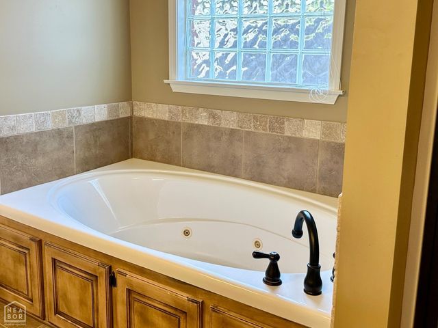 423 Copperstone Drive, Jonesboro, AR 72404