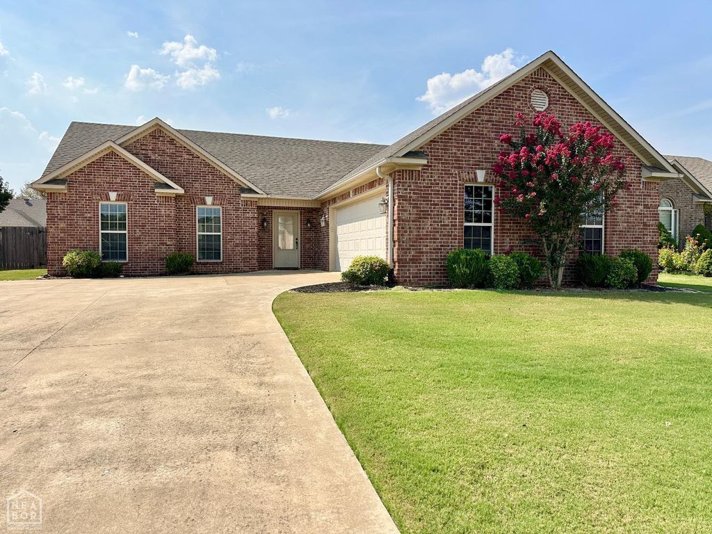 423 Copperstone Drive, Jonesboro, AR 72404