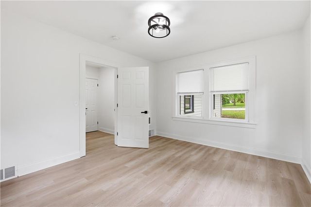 6017 Mastin Street, Merriam, KS 66203