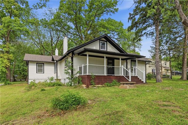 6017 Mastin Street, Merriam, KS 66203