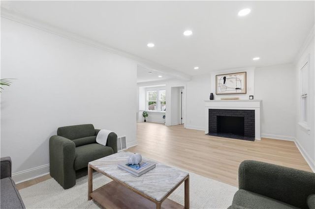 6017 Mastin Street, Merriam, KS 66203