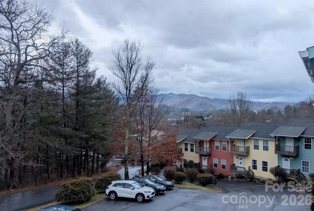 145 Lincoln Park Road J, Burnsville, NC 28714