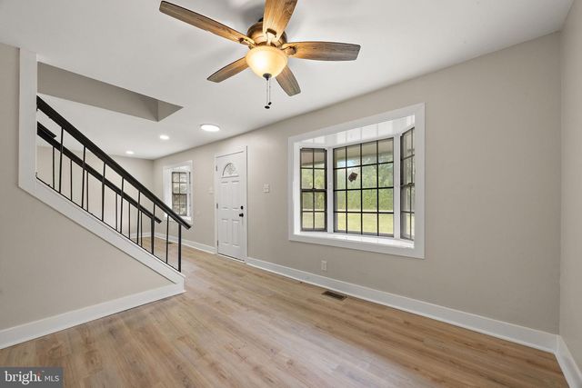33 BACK RD, Newport, NJ 08345