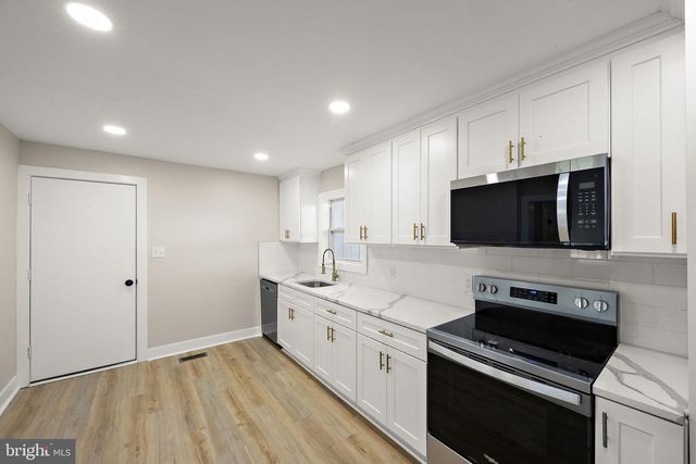 33 BACK RD, Newport, NJ 08345