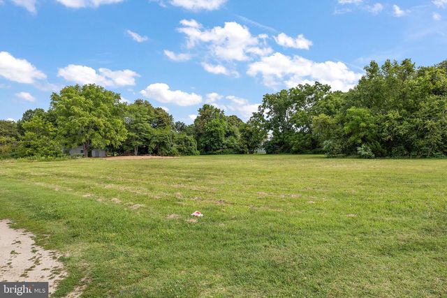 33 BACK RD, Newport, NJ 08345