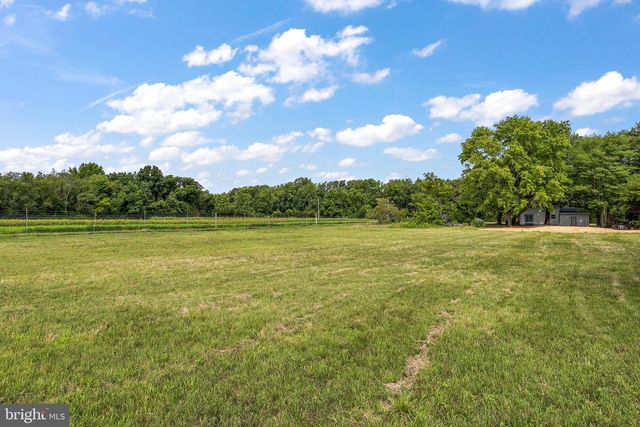 33 BACK RD, Newport, NJ 08345