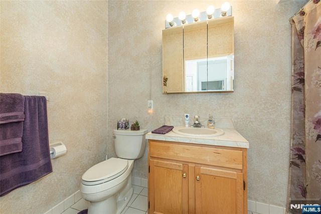 1316 Richmond Road, West Milford, NJ 07480