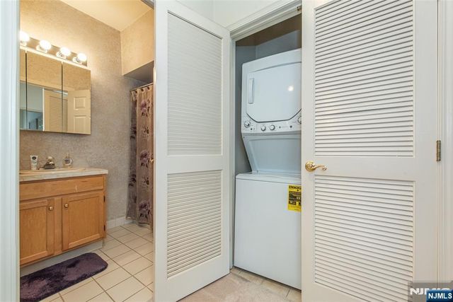 1316 Richmond Road, West Milford, NJ 07480