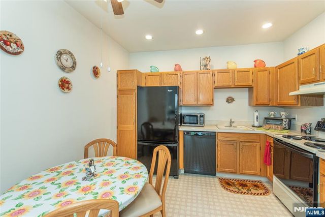 1316 Richmond Road, West Milford, NJ 07480