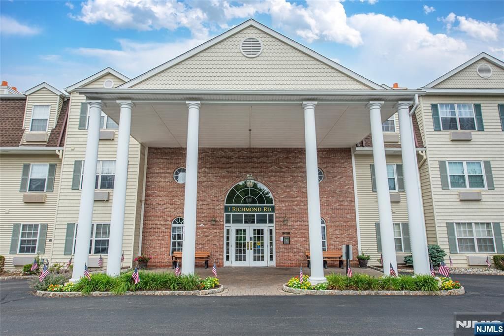 1316 Richmond Road, West Milford, NJ 07480