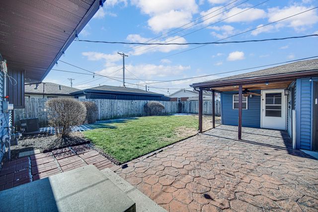 9410 Farmer Drive, Highland, IN 46322