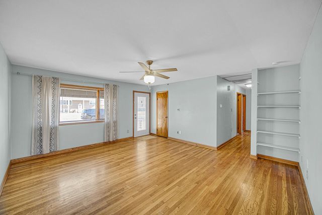 9410 Farmer Drive, Highland, IN 46322