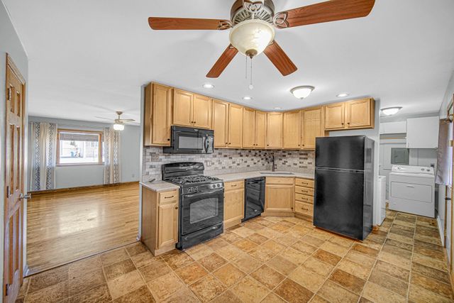 9410 Farmer Drive, Highland, IN 46322