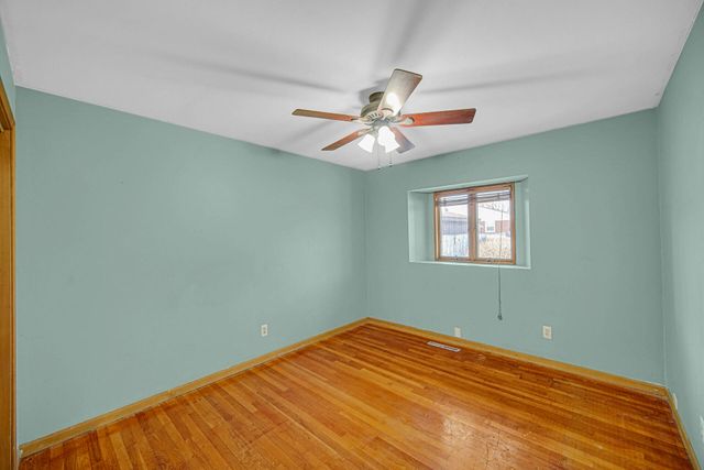 9410 Farmer Drive, Highland, IN 46322