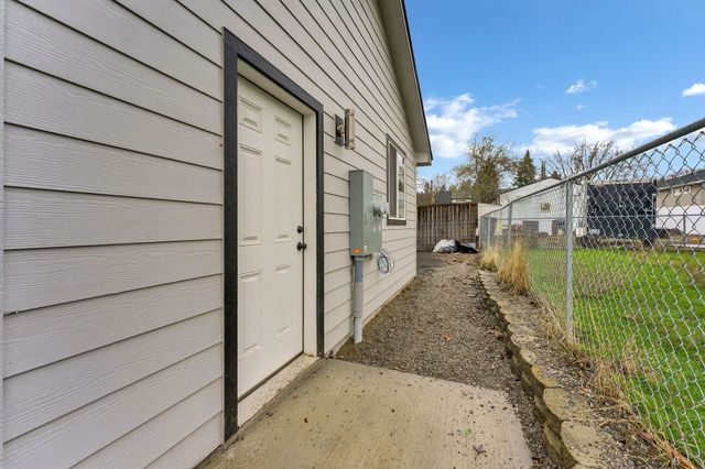 4301 N Torrez Ln, Spokane, WA 99212