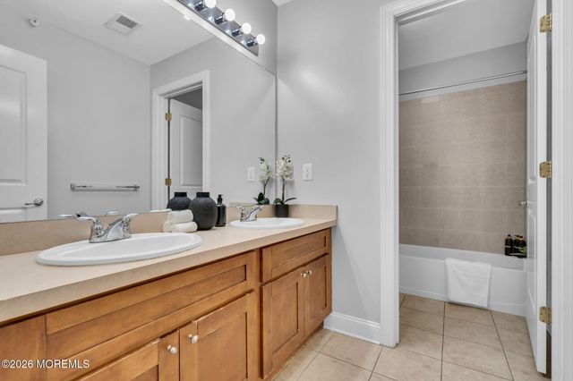 944 Madison Avenue, Lakewood, NJ 08701