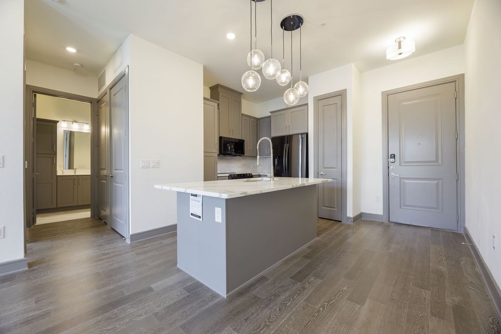 2700 Old Denton Road 3362, Carrollton, TX 75007