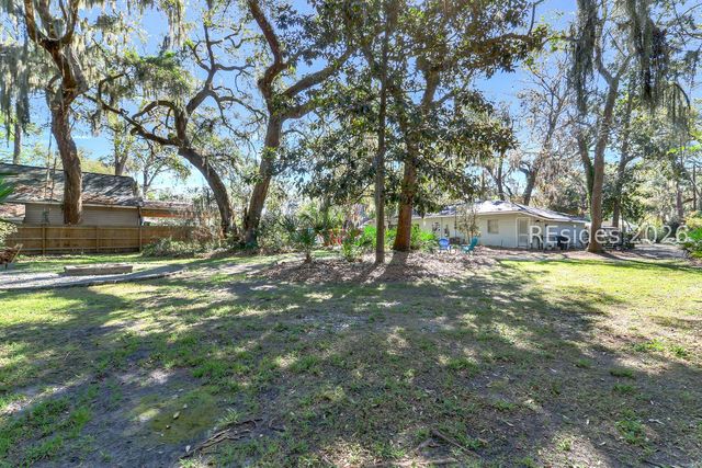 10 Myrtle Island Rd, Bluffton, SC 29910