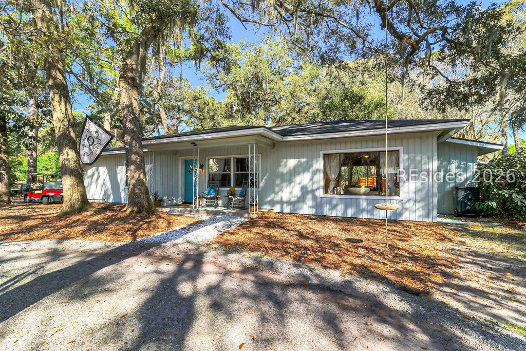 10 Myrtle Island Rd, Bluffton, SC 29910