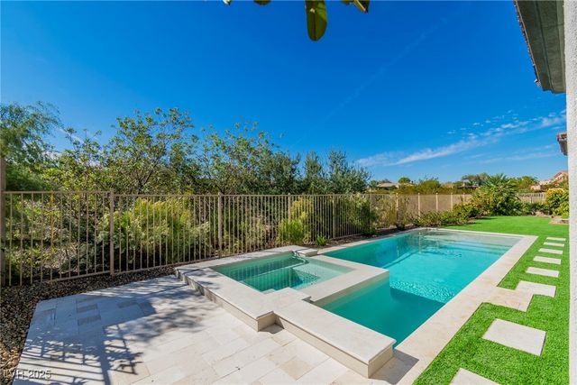 1 Ibis Court, Henderson, NV 89052