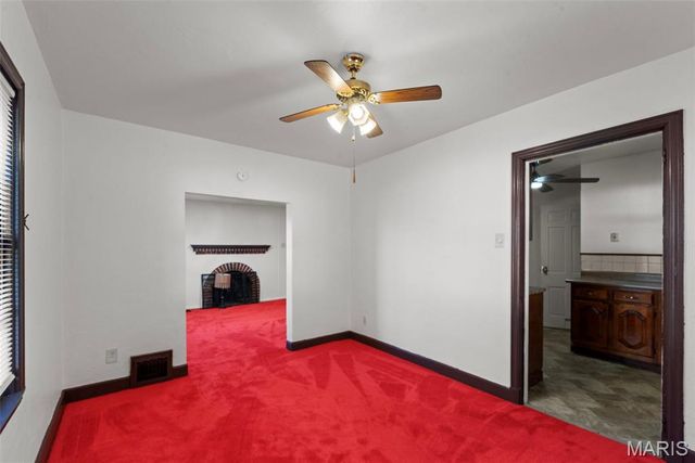 1825 S New Florissant Road, Florissant, MO 63031