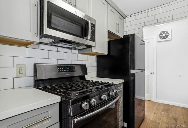 500 Commons Way E, Fishkill, NY 12524