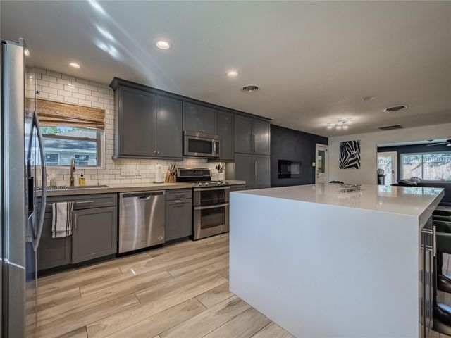 3010 Conway Street, Houston, TX 77025