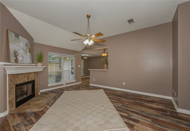 304 Copper Falls Drive, Bryan, TX 77803