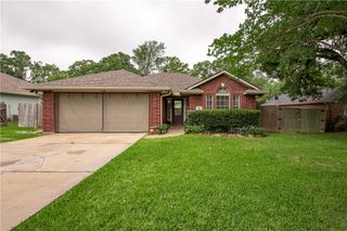 304 Copper Falls Drive, Bryan, TX 77803