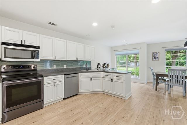 124 Summer Winds Drive, Savannah, GA 31410