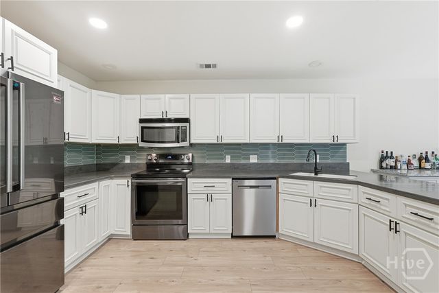 124 Summer Winds Drive, Savannah, GA 31410