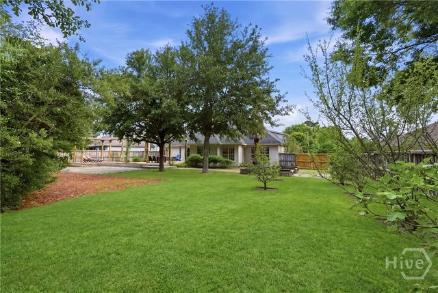 124 Summer Winds Drive, Savannah, GA 31410