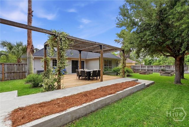 124 Summer Winds Drive, Savannah, GA 31410