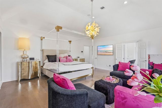 5042 Cedar Creek Drive, Houston, TX 77056