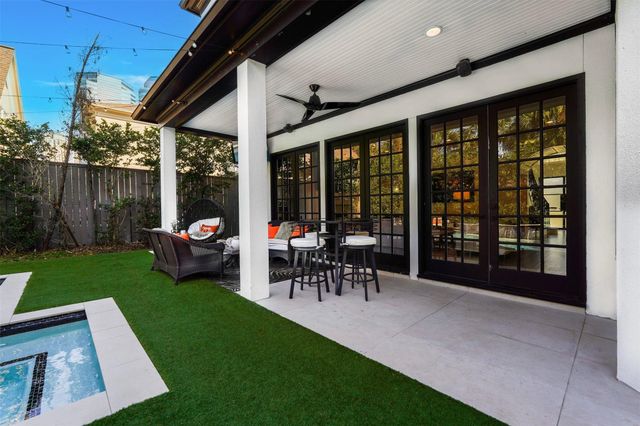 5042 Cedar Creek Drive, Houston, TX 77056