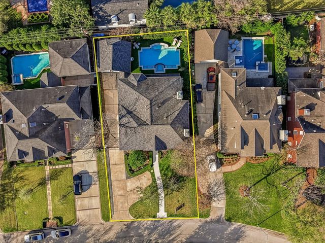 5042 Cedar Creek Drive, Houston, TX 77056