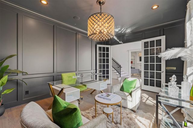 5042 Cedar Creek Drive, Houston, TX 77056