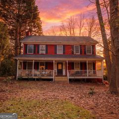 1974 Hunt Crossing Court, Lawrenceville, GA 30043